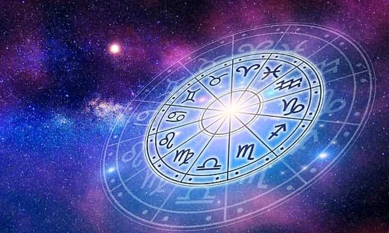Të gjitha planetet në lëvizje, çfarë do të ndodhë këtë javë me shenjën tënde të horoskopit?