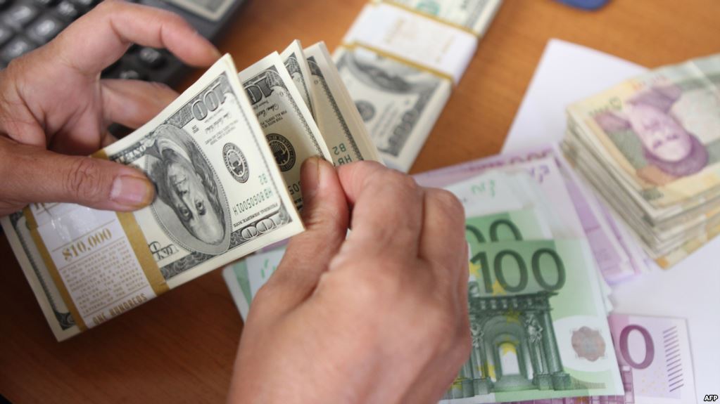 Këmbimi valutor, me sa shiten dhe blihen sot monedhat e huaja