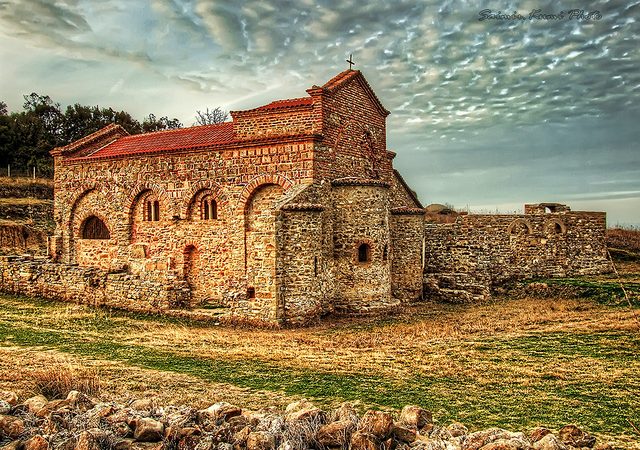 Kepi i Rodonit, Kalaja e Skandërbegut, Manastiret dhe Kisha e Shna Ndout