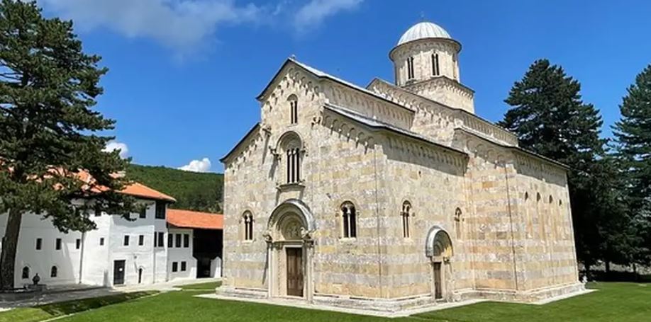 Toka rreth Manastirit të Deçanit kusht për anëtarësimin e Kosovës në KE?