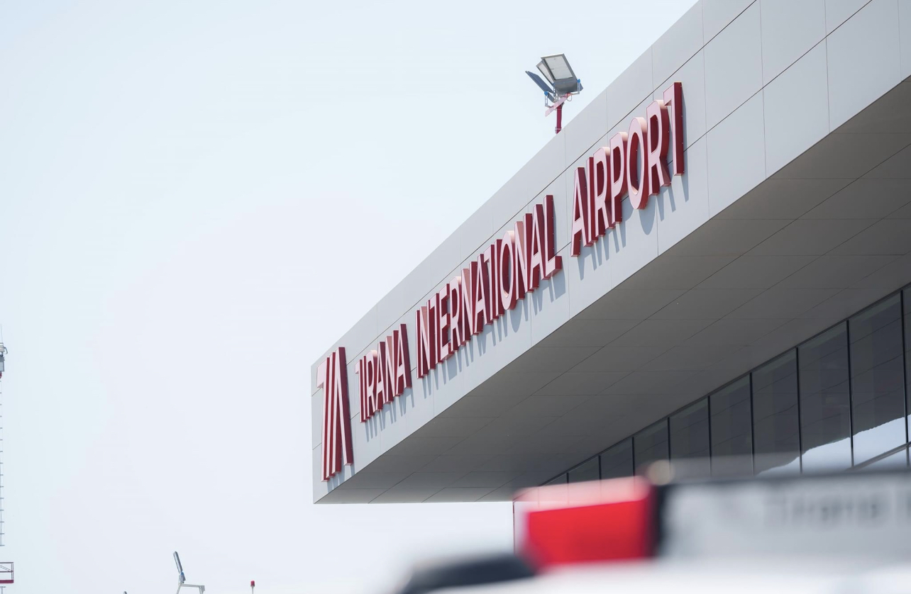 Aeroporti i Tiranës, propaganda që përpiqet të fshehë milionat e koncesionit