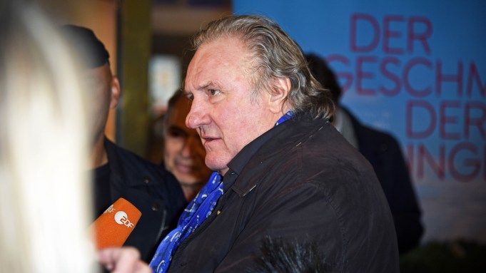 Akuzat për abuzim seksual, mbyllet në paraburgim aktori i njohur Gerard Depardieu. A do arrestohet?