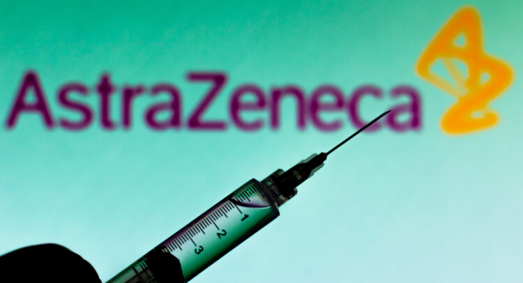 AstraZeneca pranon për herë të parë efektet anësore të vaksinave: Shkaktojnë mpiksje të gjakut