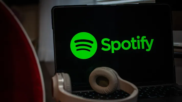 Shkurtimet i sjellin sukses, “Spotify” deklaron fitime mbi 1 mld euro