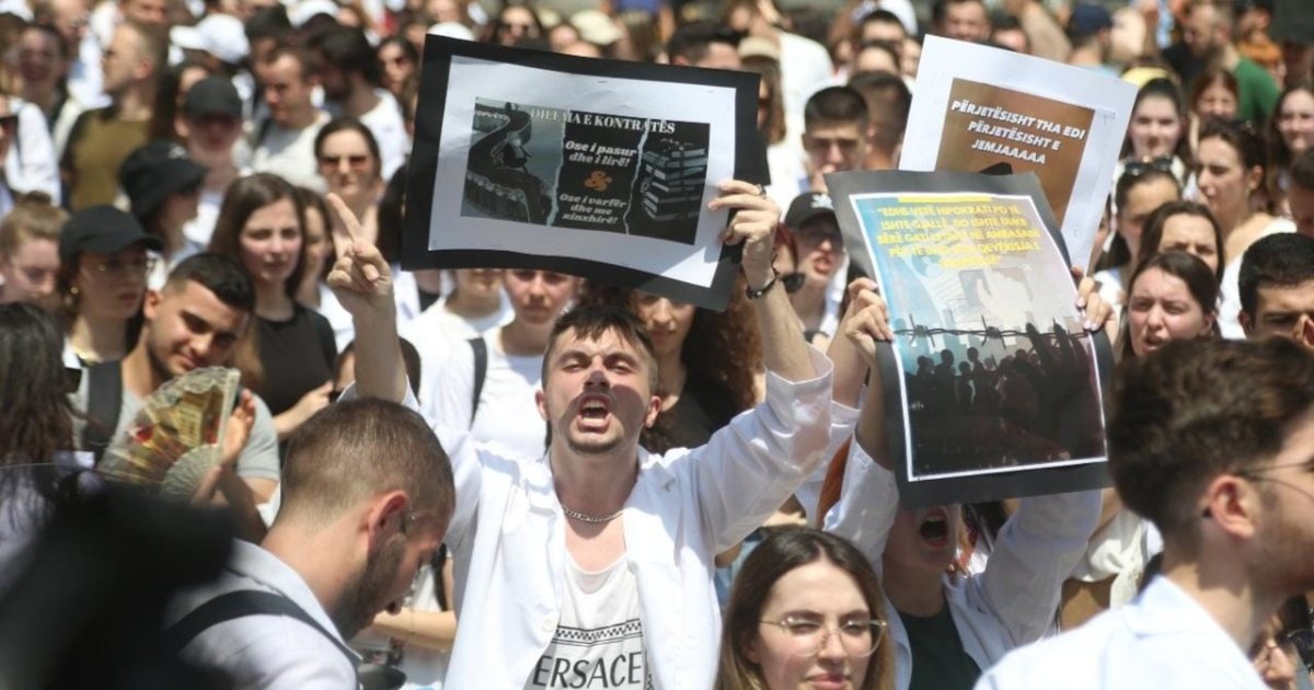 3 vite punë në Shqipëri dhe jo 5. Qeveria ndryshon ligjin për studentët e mjekësisë