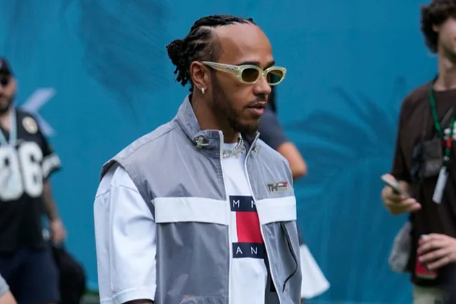 Filmi Formula 1 i Lewis Hamilton dhe Brad Pitt tejkalon koston e prodhimit prej 300 milion dollarë