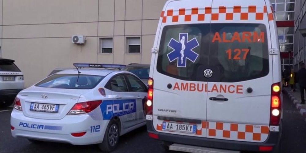 E rëndë në Tiranë, 42-vjeçarja hidhet nga kati i pestë dhe vdes. Dyshimet e Policisë
