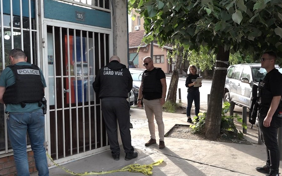 BE reagon për aksionin e Policisë së Kosovës për mbylljen e 6 degëve të Bankës: I panevojshëm…!