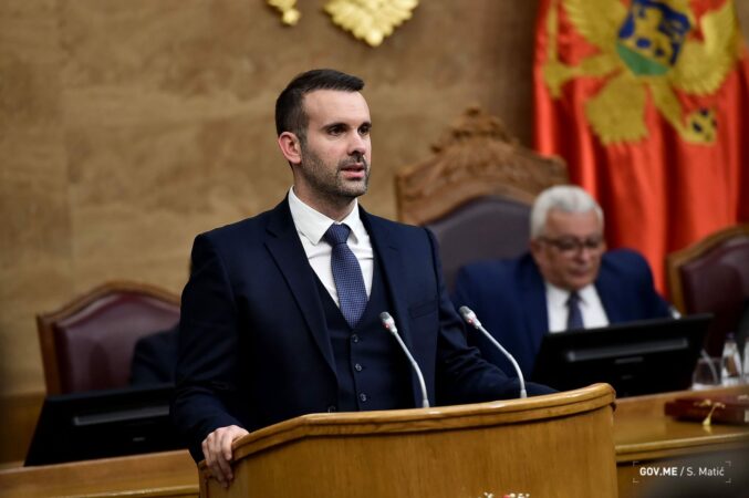 “Mali i Zi do votojë pro rezolutës së Srebrenicës në OKB”, kryeministri Spajiç tërbon partitë serbe