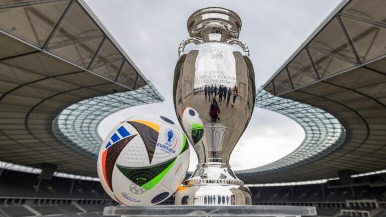 UEFA e vendos përfundimisht, skuadrat do të jenë me 26 lojtarë në Evropian. Si do veprojë Silvinjo?