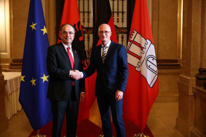 Presidenti Begaj vijon turin në Gjermani