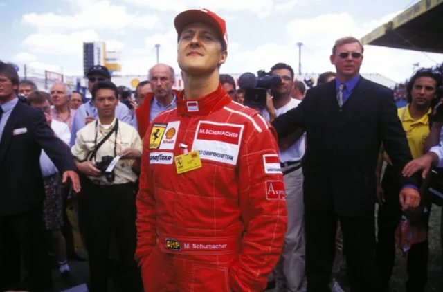 Legjenda e “F1”, Michael Schumacher shfaqet për herë të parë në publik pas 11 vitesh