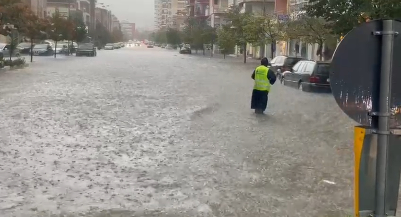 Moti i keq/ “Fundosen” edhe Vlora e Fieri (Pamjet)