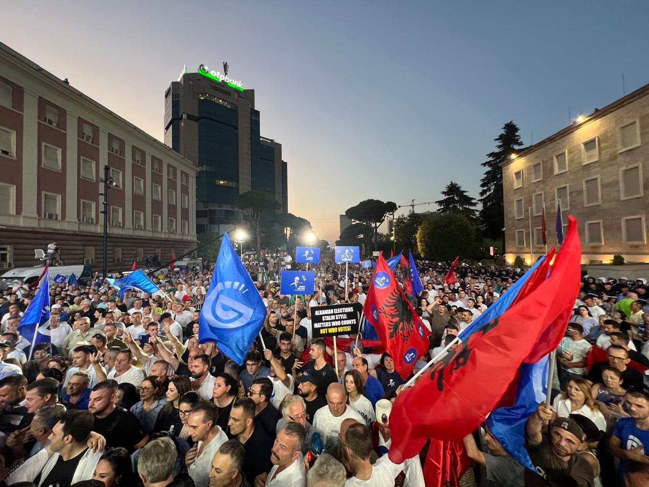 PD sot në demonstratë, publikohet plani i masave! Rrugët që do të bllokohen dhe thirrja për protestuesit