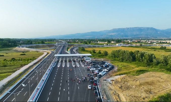 2 muaj protesta, hapet rruga për banorët e Krujës dhe Fushë Krujës në autostradën Thumanë-Kashar