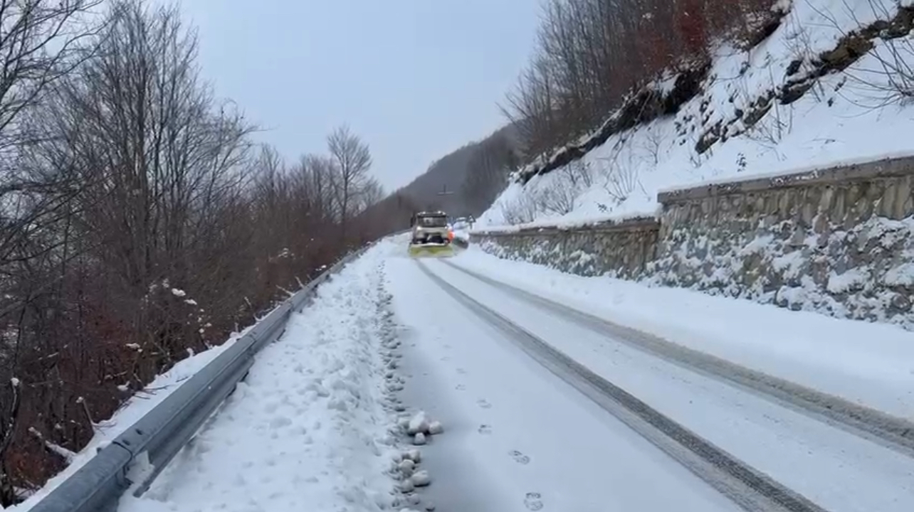 Bora në veri dhe juglindje, si paraqitet situata në segmentet rrugore