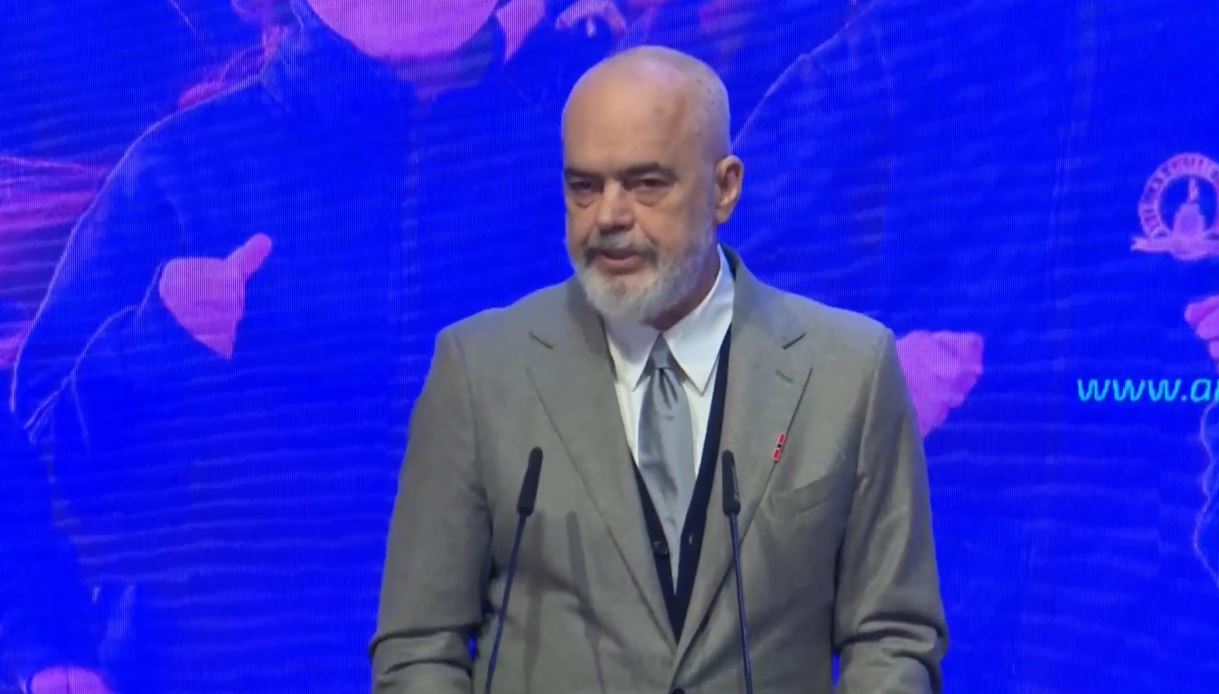 Edi Rama: TikTok do të mbyllet për 1 vit në Shqipëri