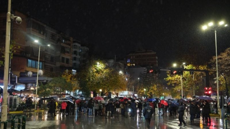 PROTESTA/ Deputeti i PD humb ndjenjat, Flamur Noka hedh akuza të forta