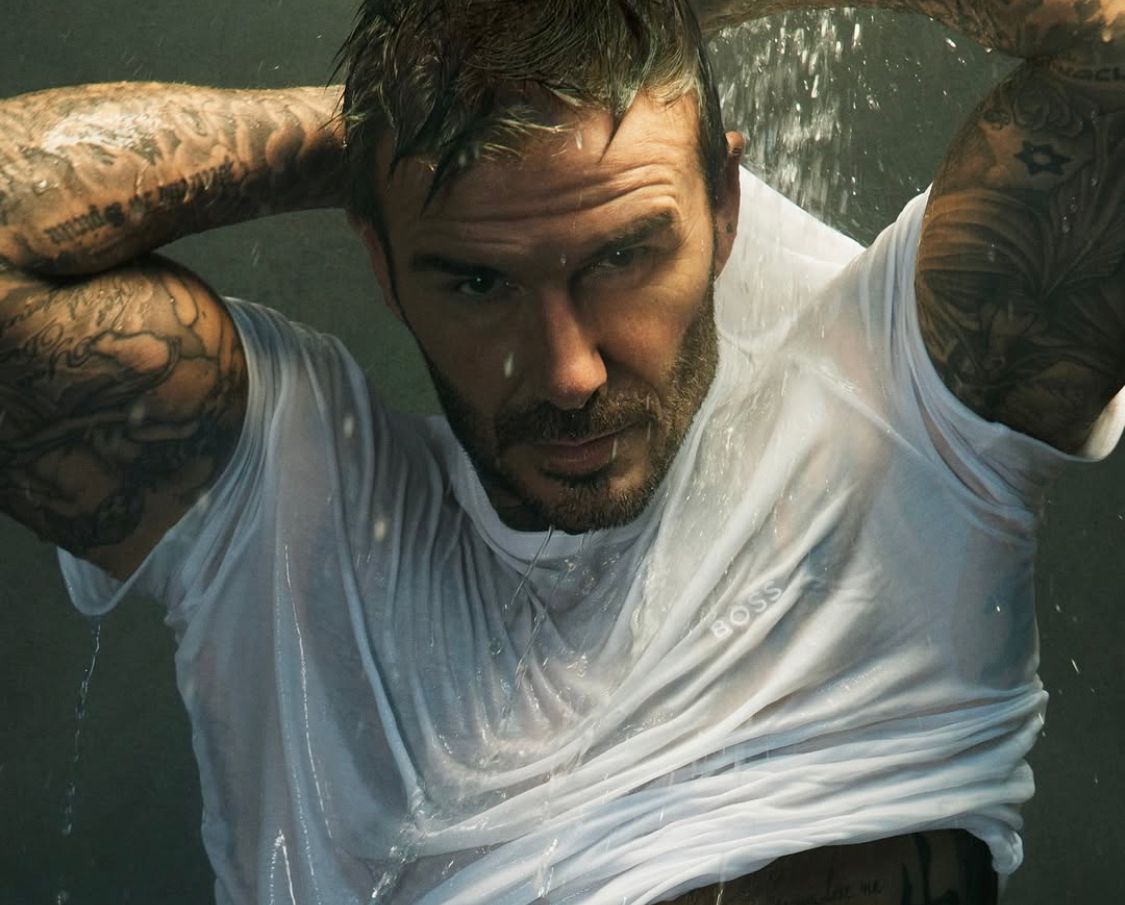 Beckham më provokues se kurrë! Hyn në dush me të brendshme dhe… i lë pak imagjinatës