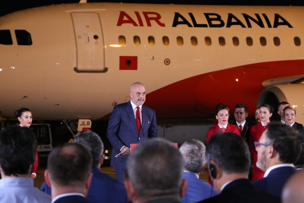 “14 mijë euro fluturimi! Rama falimentoi Air Albania-n”