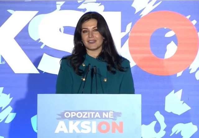 Protesta minutë pas minute/ Floriana Garo: Ka ardhur koha e opozitës