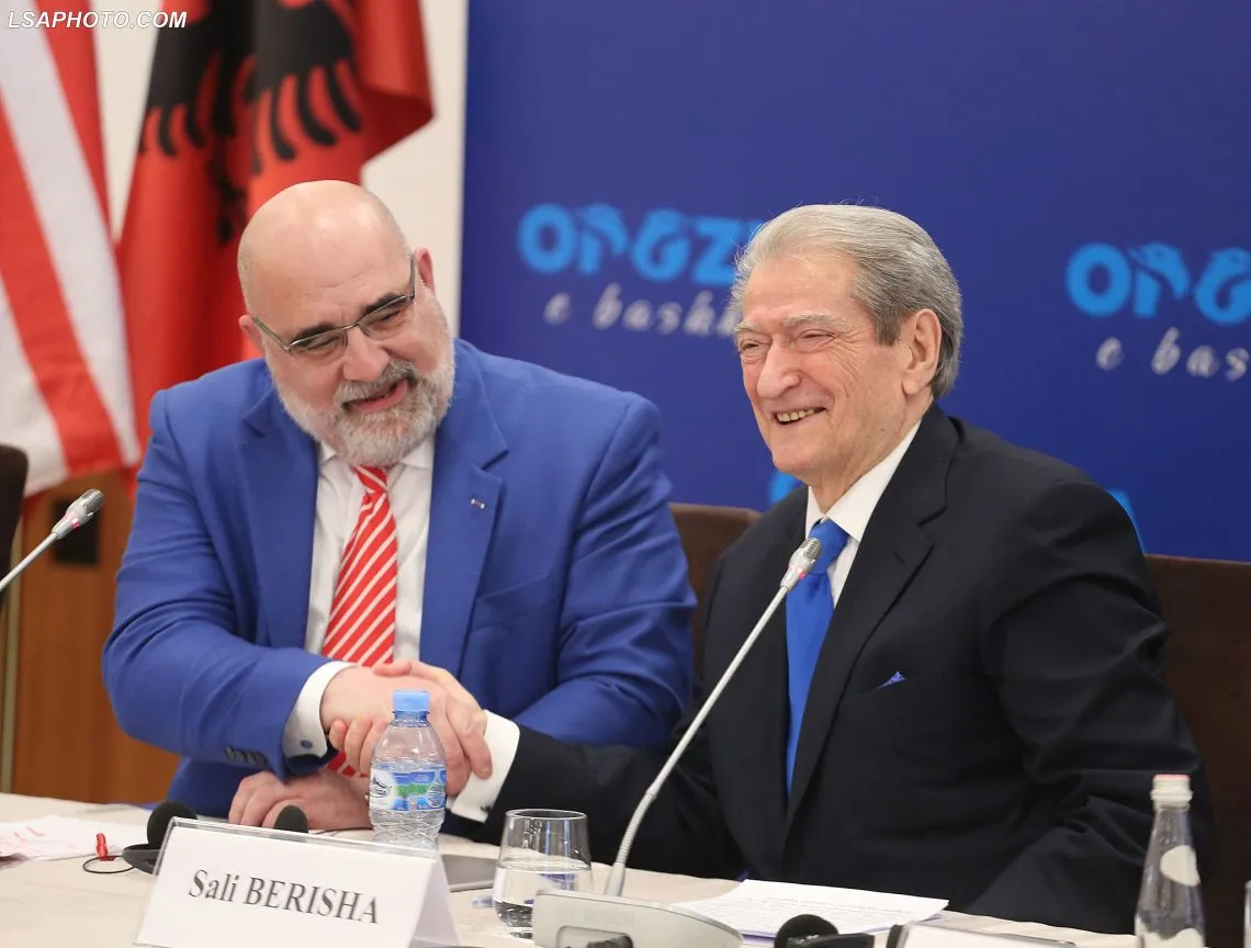 “Shqipëria Madhështore”: A do të mbledhë vota trumpizmi në Tiranë?