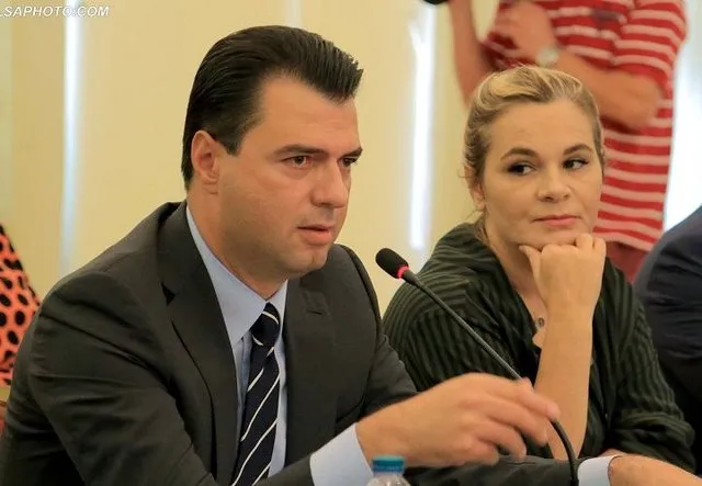 Kryemadhi “plas bombën”: Bashës iu refuzua viza amerikane