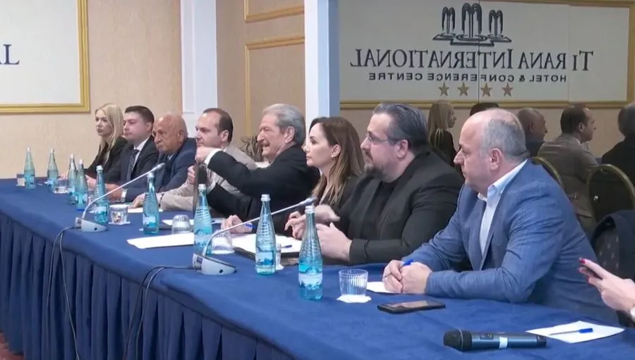 “Revolucioni fiskal, TVSH-ja do ulet në 15%” – Berisha, me biznesin: Taksë e sheshtë dhe ulje e sigurimeve shoqërore
