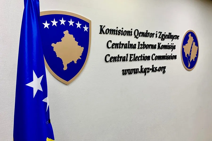 Kosovë/ KQZ çertifikon rezultatin e zgjedhjeve, i hapet rruga qeverisë së re