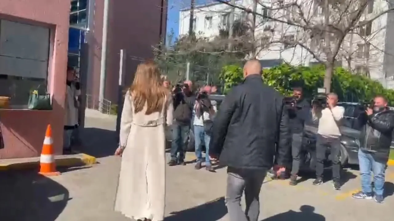 VIDEO/ Ajola Xoxa shkon në SPAK