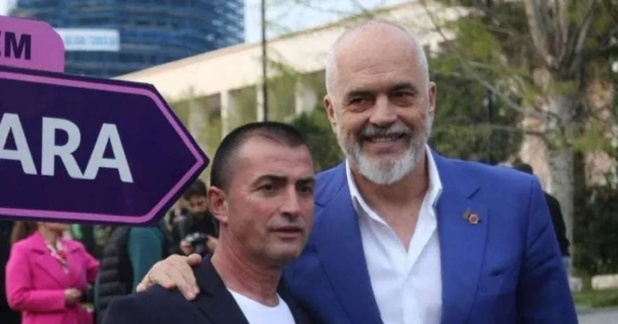 Tërmet Peçi “nderon” Ramën: Komandant! Do jetë tërmet!