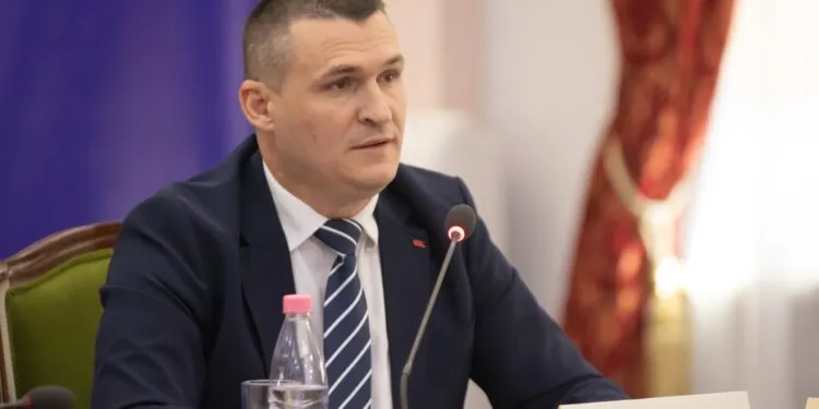Altin Dumani në KLP: Janë marrë në hetim 33 ish-zyrtarë të lartë