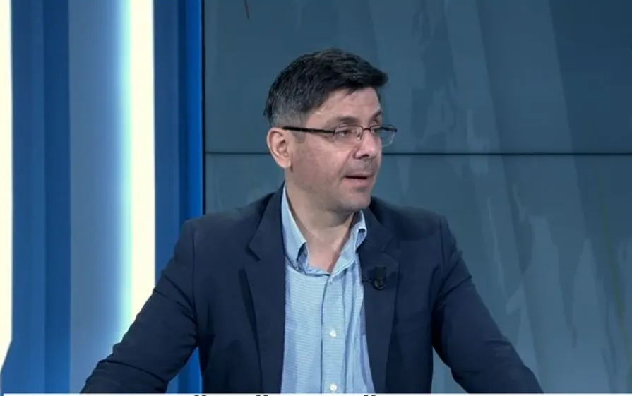 Ilir Kalemaj “godet” Edi Ramën: Nuk ka program, po vjedh tezat e PD-së dhe po shet ëndrra për 2030-ën!