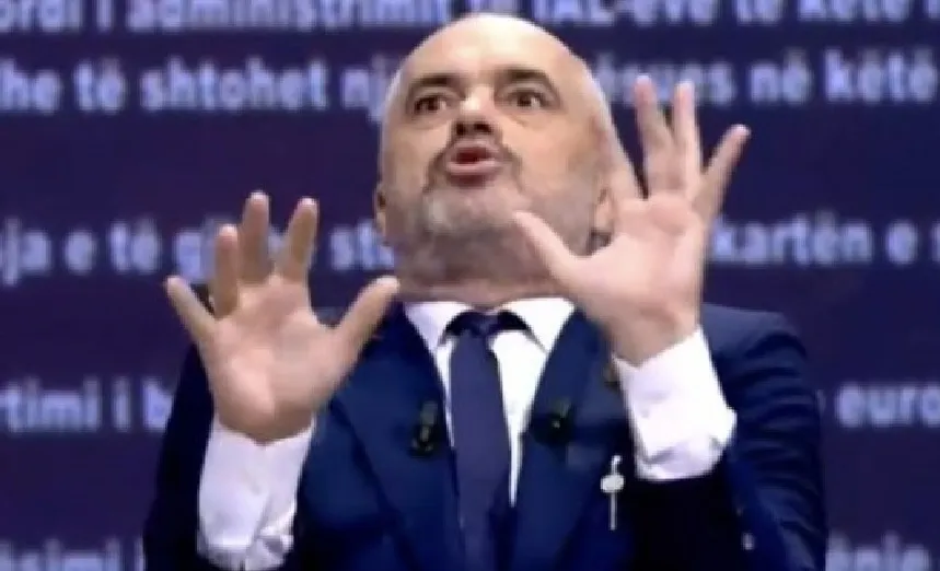Mirë se vini në ÇYRYKLAND: Kush s’është me Ramën, është autik