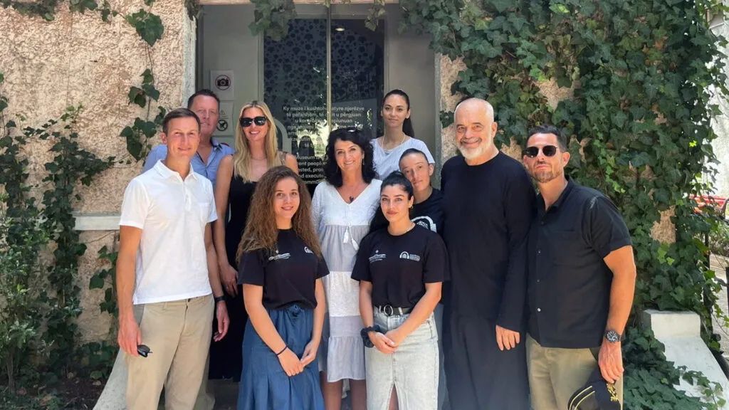 Kushner, Vjosa dhe aeroporti i Vlorës – Fushëbeteja e turizmit në Adriatik