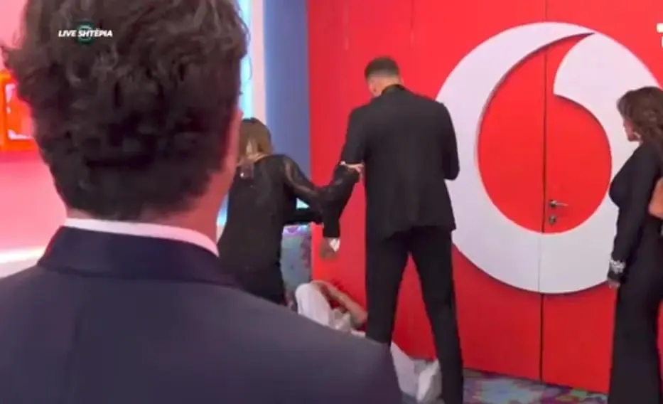 Skandal në Big Brother VIP Albania/ Jozi godet me grusht Gjestin, banori humb ndjenjat
