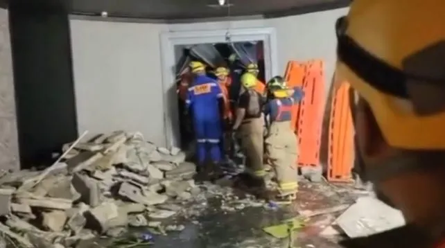 Shembet çatia e një klubi nate, humbin jetën 98 persona