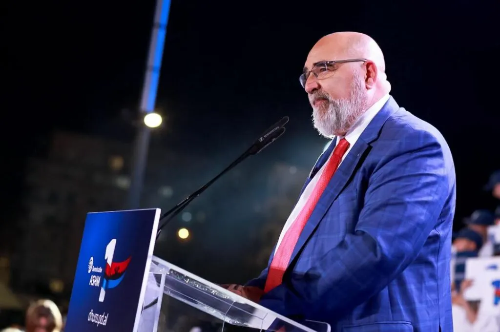 Chris LaCivita: Berisha do të shpëtojë të ardhmen e Shqipërisë