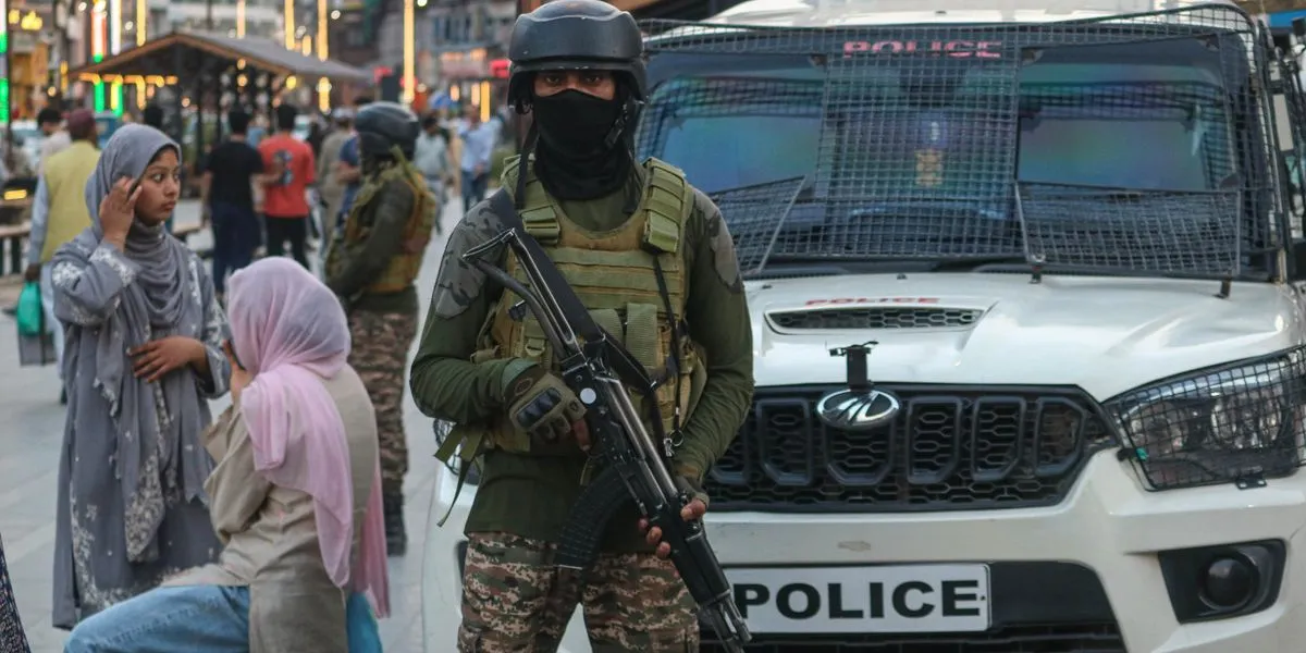 India e Pakistani drejt një lufte të plotë, Islamabadi thërret komandën e arsenalit bërthamor
