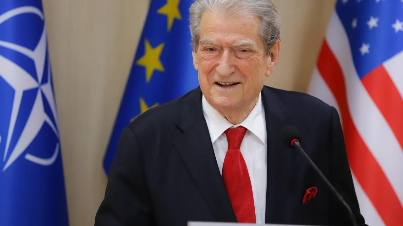A do të japë dorëheqjen? Berisha: Betejën ai që e nisi, do ta bitisi! PD ka statutin, por…