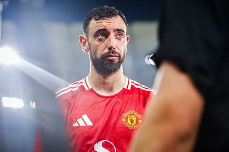 Fernandes po mendon të largohet nga Manchester United për Al-Hilal