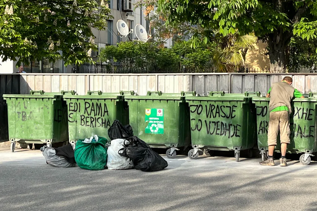 Fushata në Fier, nën hijen e patronazhistëve – BIRN: PS zëvendësoi politikën me klientelizëm dhe frikë