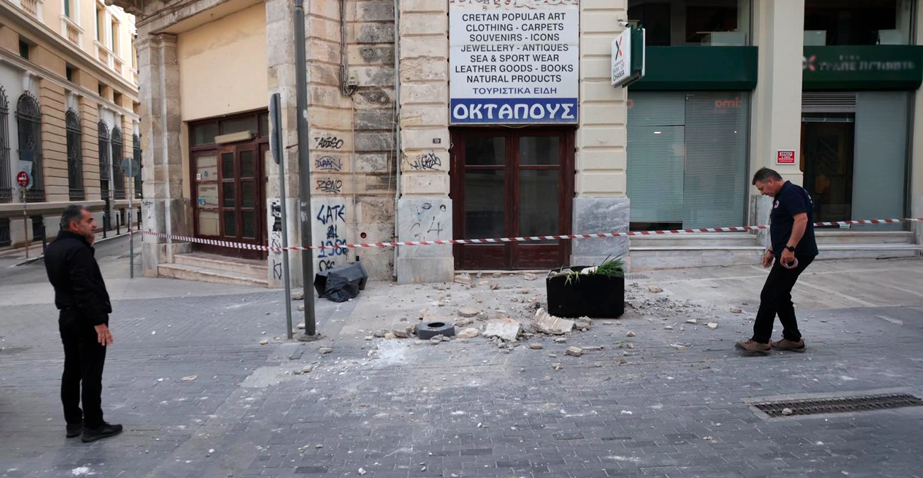 Tërmet me magnitudë 6.1 ballë, suvatë e ndërtesave në tokë! Banorët “braktisin” shtëpitë të tmerruar