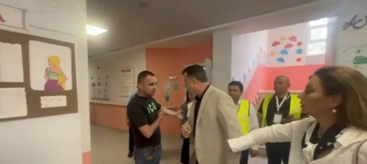 Pas debatit të Flamur Nokës me qytetarët, KQZ përjashton të gjithë vëzhguesit në Vorë