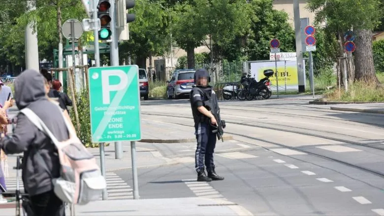 10 të vdekur në një sulm me armë brenda shkollës në Austri. Autori u gjet i vetëvrarë në banjot e shkollës