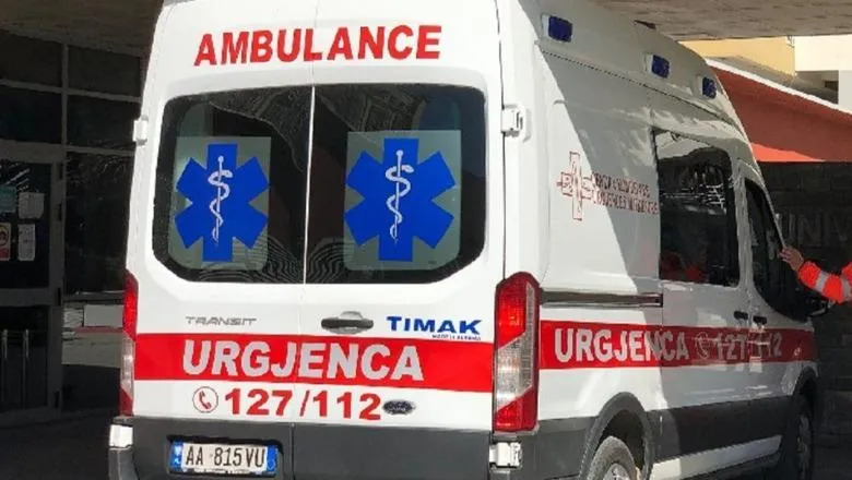 U plagos me plumb në kokë/ 17-vjeçarja në gjendje kome, dërgohet me urgjencë te Trauma