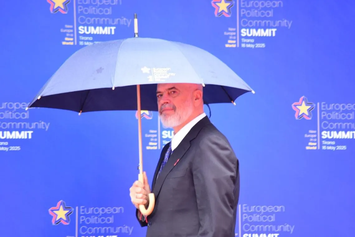 BIRN: Draft-raportet nga Brukseli ekspozojnë “fasadën e qeverisë” ndaj integrimit