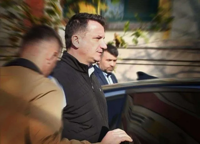 Avokatët e Veliajt: Kryebashkiaku nuk është pronar i apartamentit të sekuestruar, çfarë ndodhi sot në gjykatë