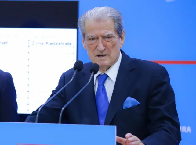 Berisha: Licencat e kanabisit i kanë marrë njerëzit e lidhur me Ramën. Janë përcaktuar të mbillen mbi 1 mld rrënjë