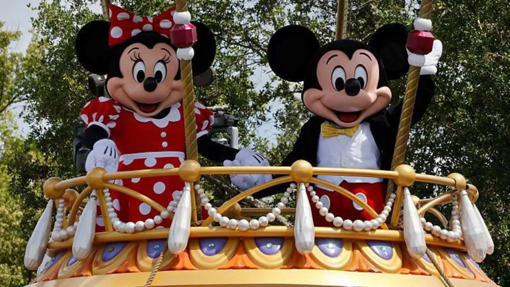 Disney shkurton qindra vendesh pune për të ulur kostot